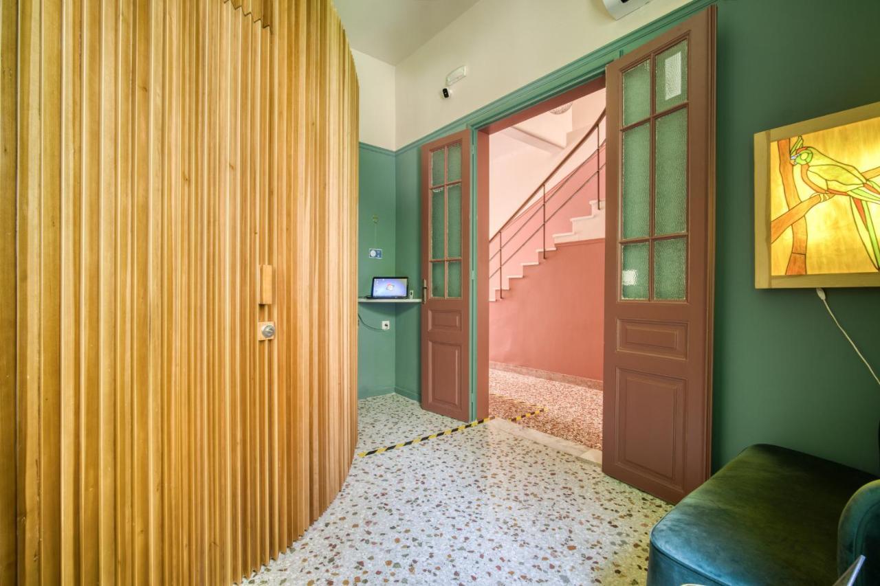 Keramos Athens Aparthotel Екстериор снимка