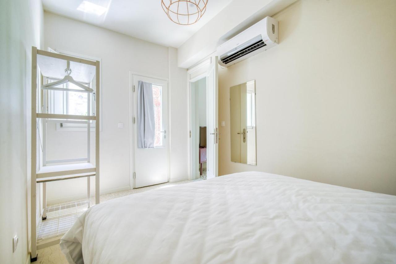 Keramos Athens Aparthotel Екстериор снимка