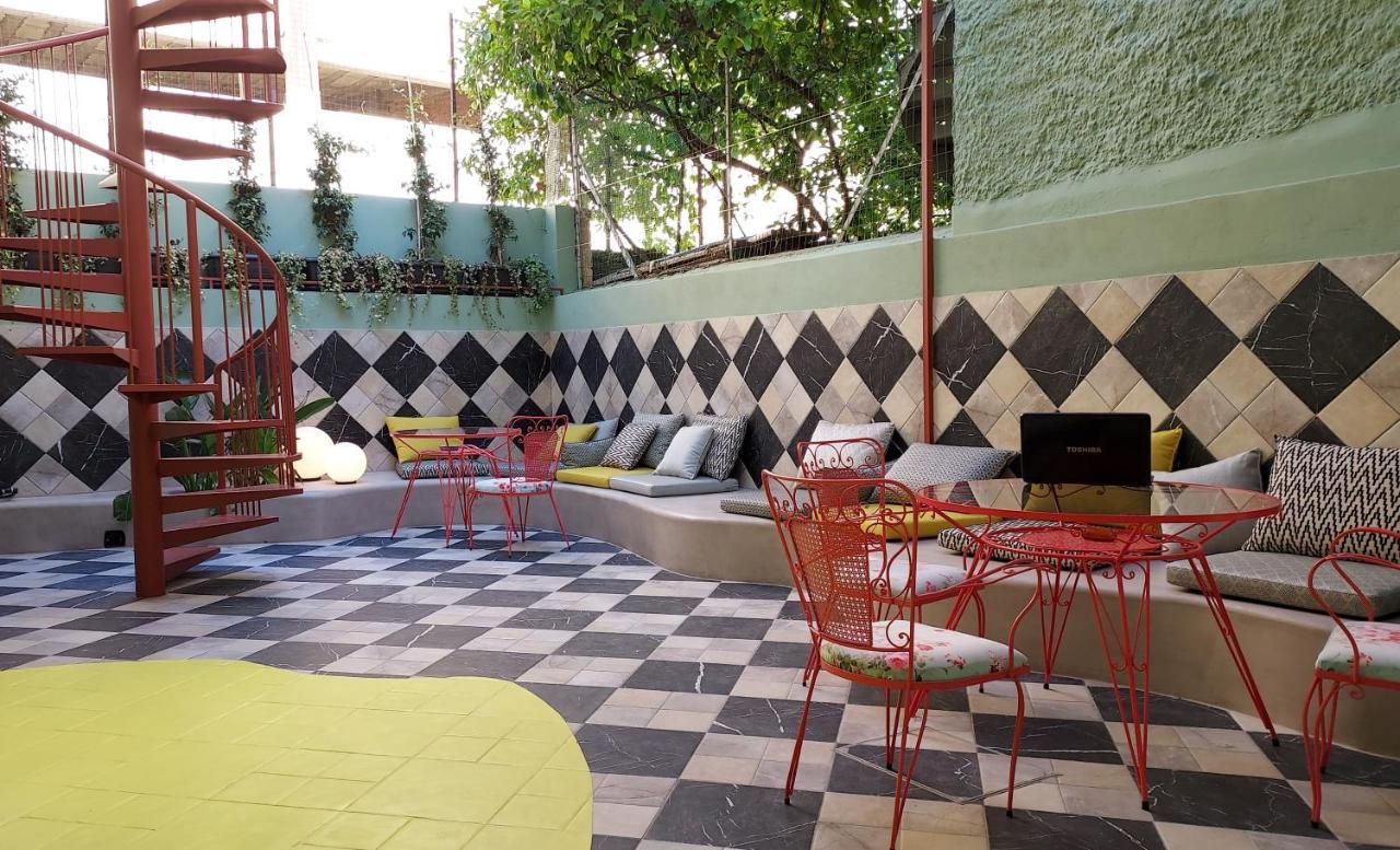 Keramos Athens Aparthotel Екстериор снимка